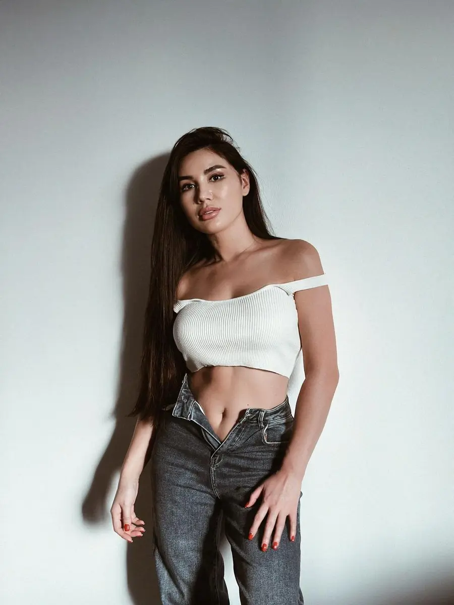 Amilya escort in Dubai