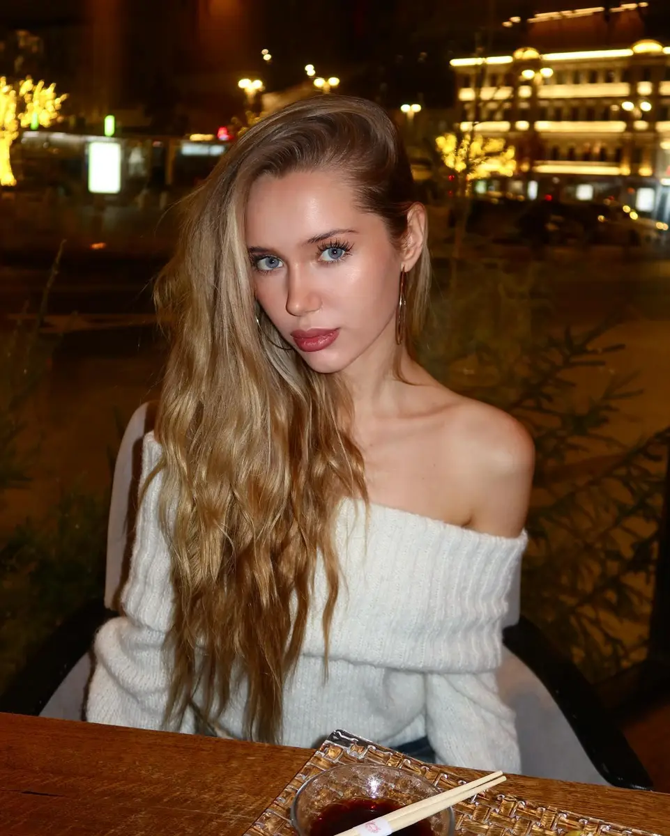 Elizabeth escort in Dubai