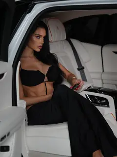 Pauline escort in Dubai