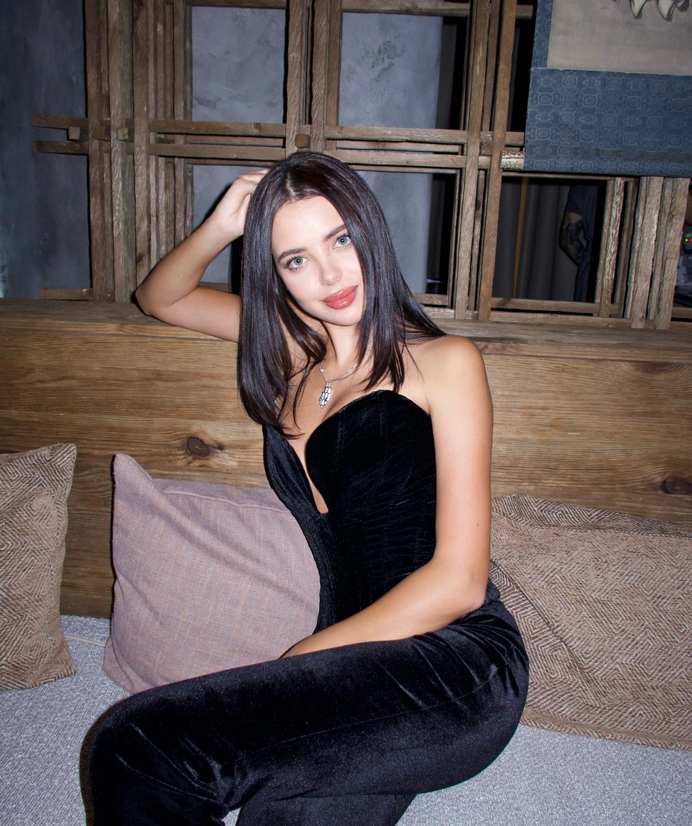 Renata escort in Dubai