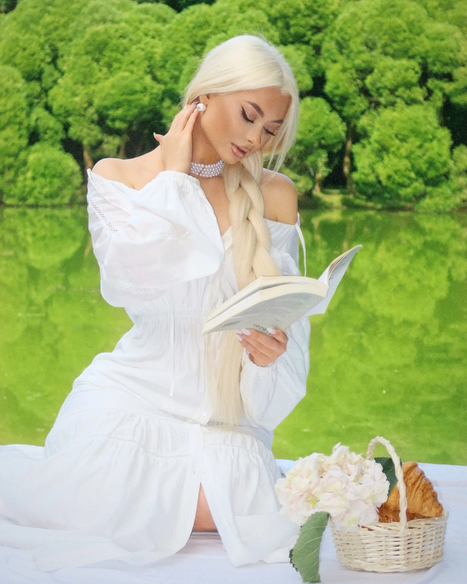 Sabira escort in Dubai